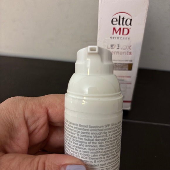 EltaMD UV AOX Elements Tinted Face Sunscreen SPF 50 Mineral 1.7oz Exp 07/2027 - Picture 9 of 9